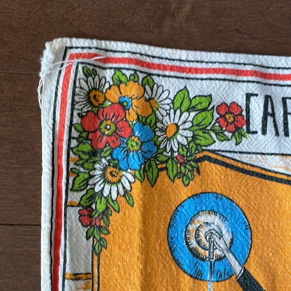 Vintage Kitchen Towel - Picture 3 of 5